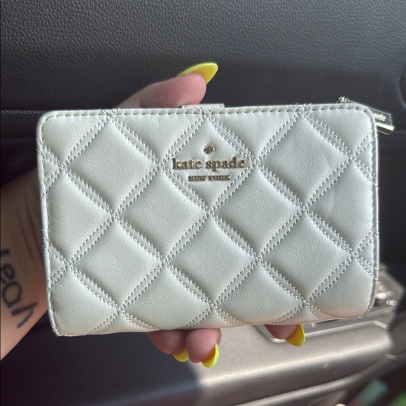 Kate Spade Cream Quilted Wallet - Picture 6 of 6